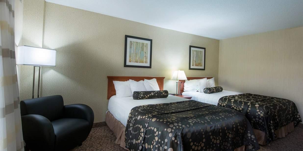 Clarion Hotel&Suites Brandon Esterno foto
