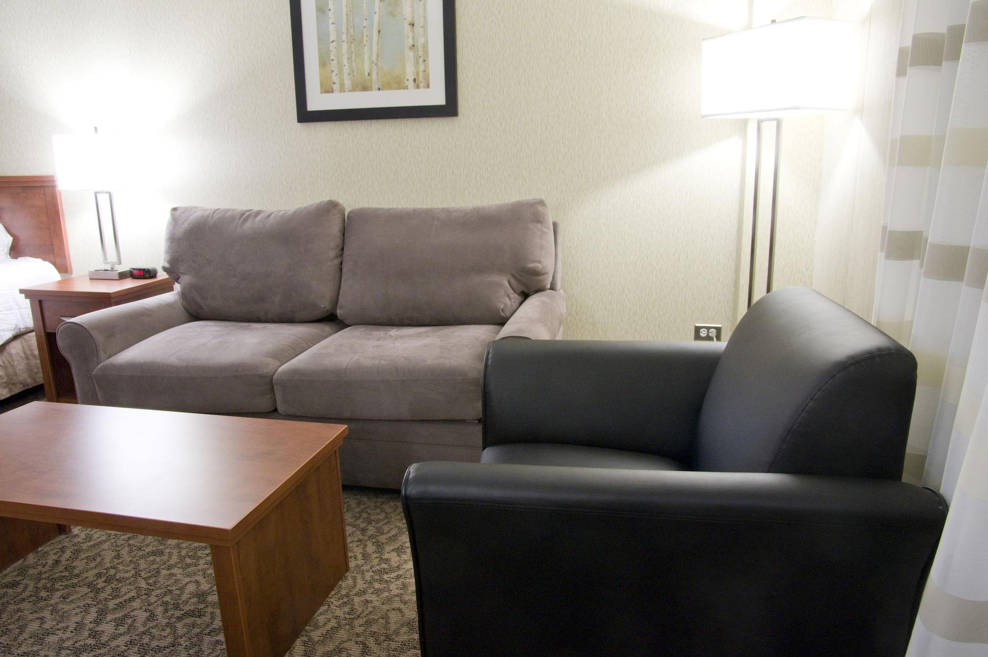Clarion Hotel&Suites Brandon Esterno foto